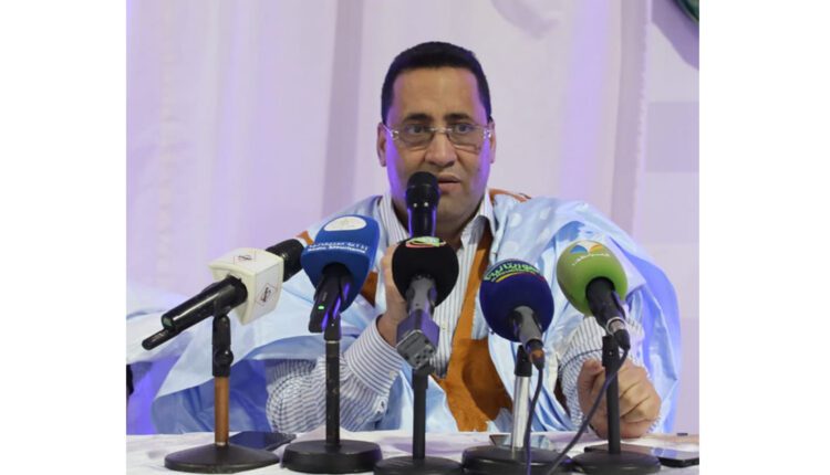 عاجل: الوزير الأول يقدم استقالته لرئيس الجمهورية