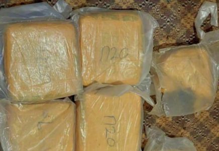 توقيف 15 شخصا واحباط تهريب 61 كلغ من المخدرات بازويرات