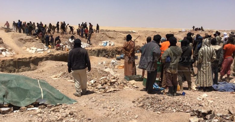  جانب من عملية انتشال الجثث ـ صحراء ميديا