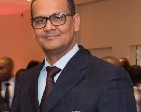 المحامي الدولي المقيم في فرنسا جمال ولد محمد