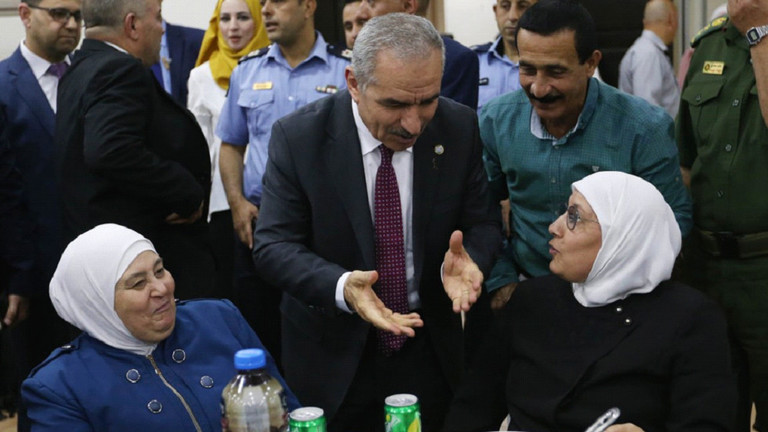 رئيس الوزراء الفلسطيني محمد اشتية