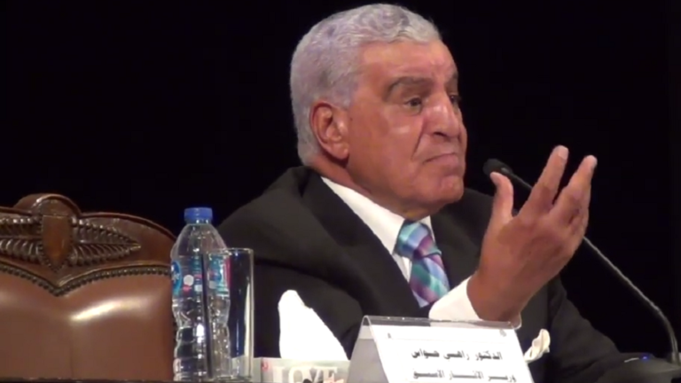 عالم الآثار المصري الشهير، زاهي حواس