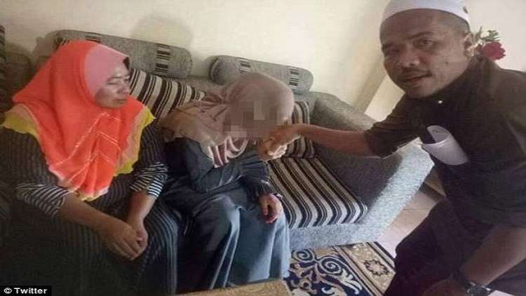 سخط ماليزي بعد زواج أربعيني من طفلة