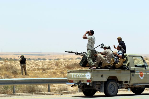 جماعة مسلحة تتولى حماية مجمع ليبي للنفط والغاز