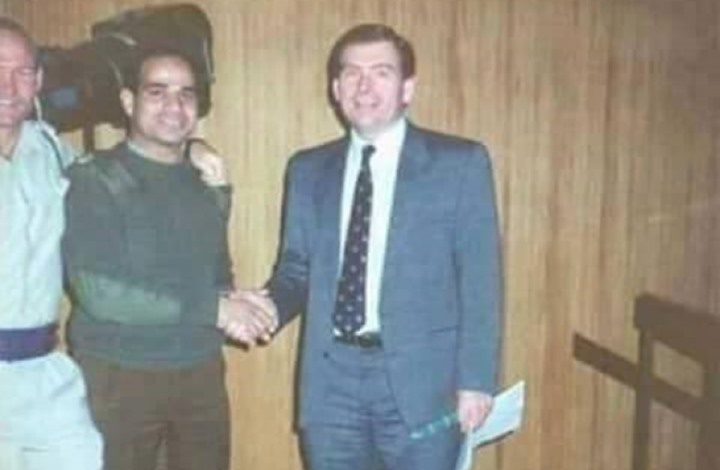صورة للسيسي قبل انقلابه ونائب ترامب قبل فوزه تثير الجدل