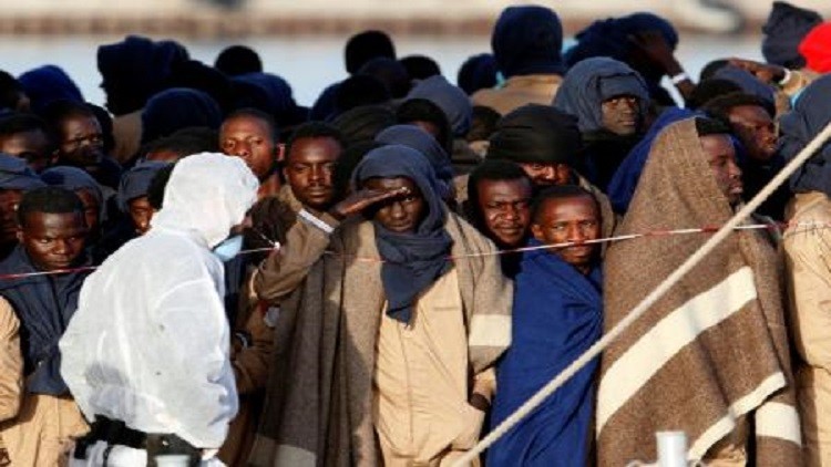 إيطاليا متهمة بانتهاك حقوق المهاجرين