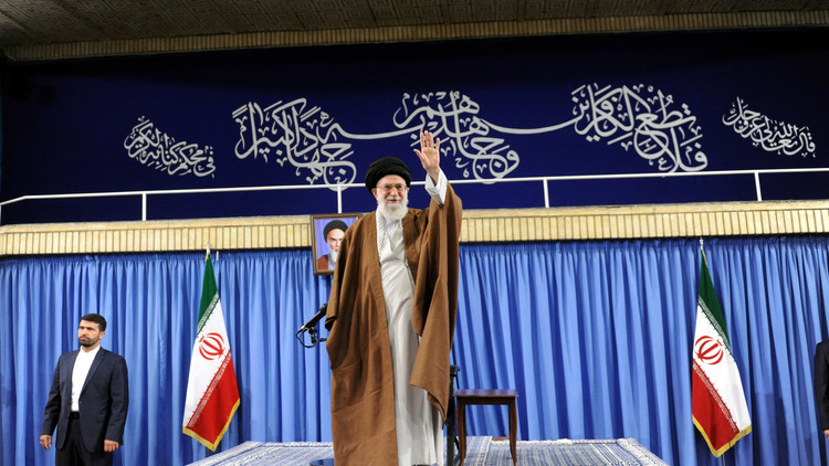 علي خامنئي