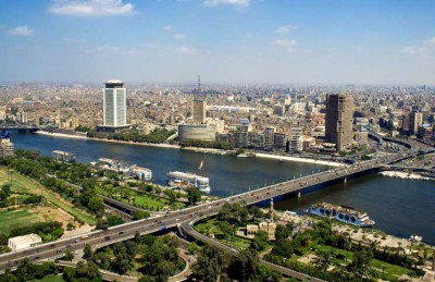 المولود رقم 92 مليون يُطل برأسه على مصر مساء الخميس