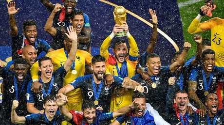 فرنسا.. شغب في باريس بعد فوز "الديكة" بكأس العالم  (فيديو)