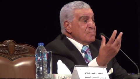 عالم الآثار المصري الشهير، زاهي حواس