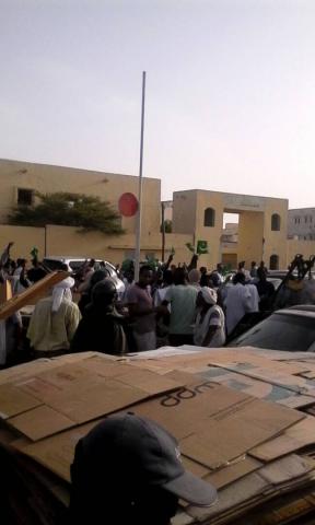 الأمن يقمع المشاركين في مسيرتي عرفات وكلينك (صور)