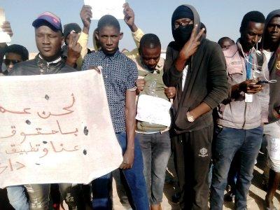 فصل عامل يشعل احتجاجات بهوندونغ