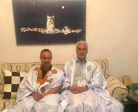 المختار ابراهيم السيد رفقة الدبلوماسي محمد الحسن لبات