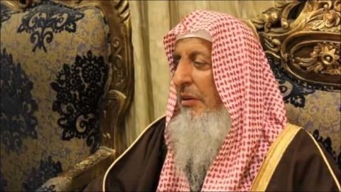 مفتي السعودية يكشف سبب اعتذاره عن إلقاء خطبة عرفة